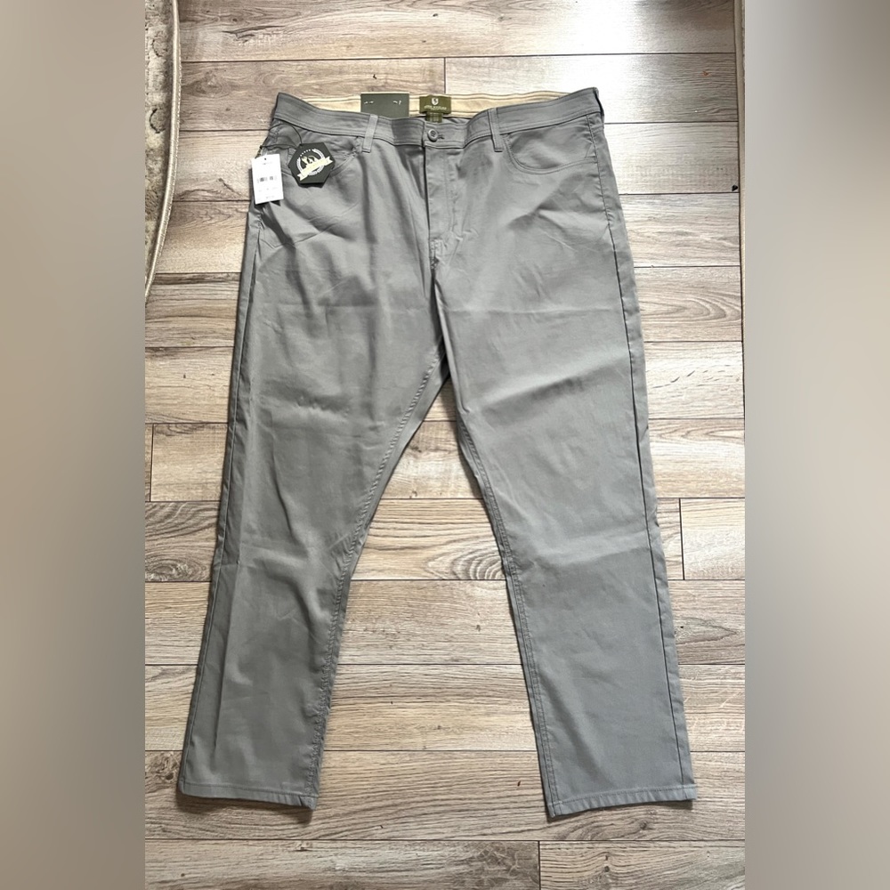 Rorie Whelan Men's Golf Pants 40x30 Flat Front Trousers Dune Brown Nylon NEW